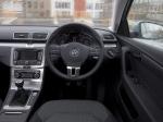 Volkswagen Passat 2010 года (UK)